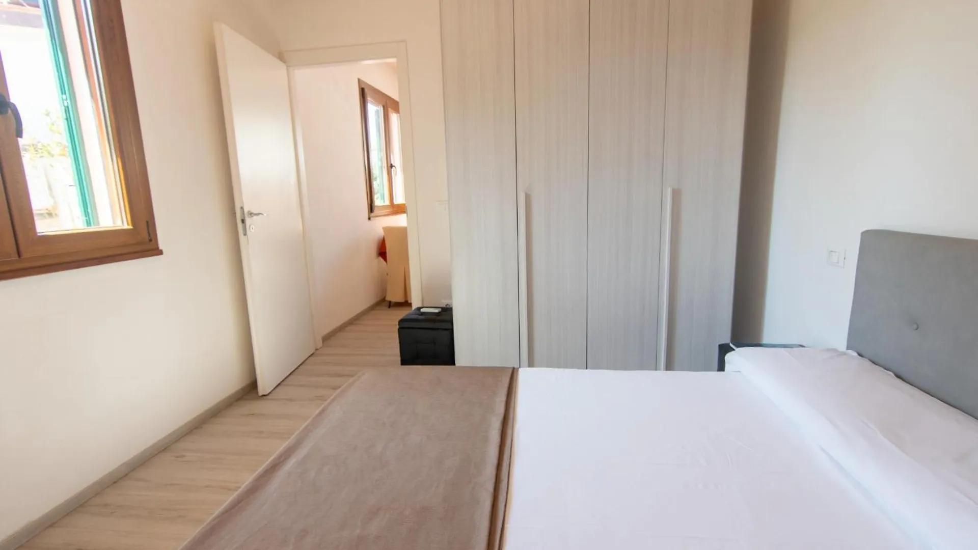 Cottage Le Dune Lacona 0*,  Italy