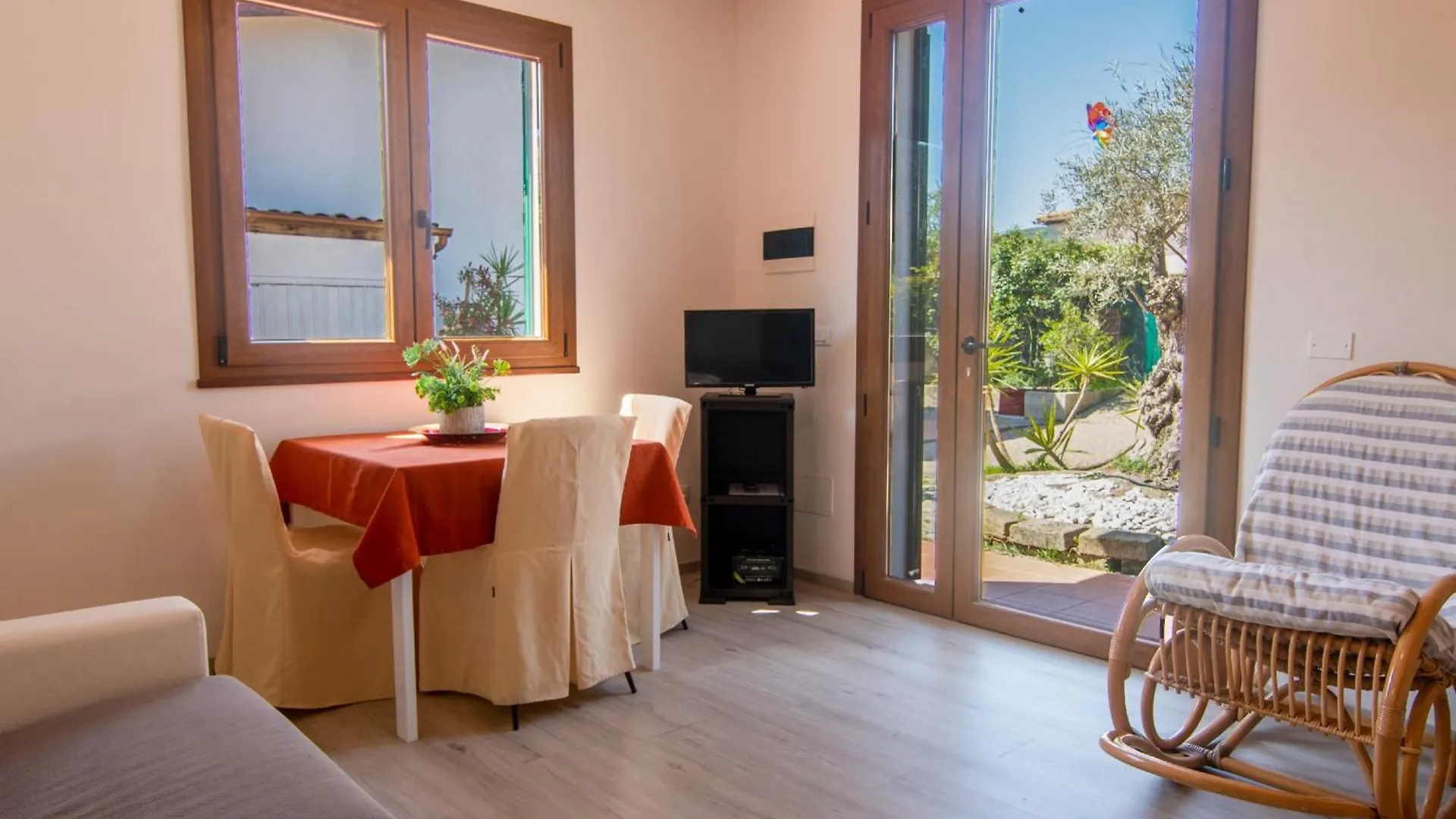 Cottage Le Dune Lacona Holiday home